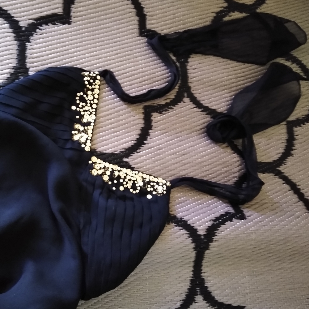 ECI New York black top size 6